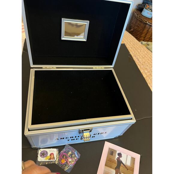 American Girl Doll Marisol Metal Trunk Case - Picture 5 of 7